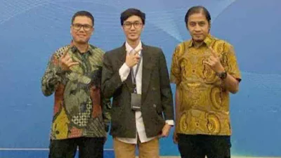 Di Anugerah Media Center 2024, Kota Padang Sabet Dua Penghargaan, Diterima Langsung Wako Hendri Septa