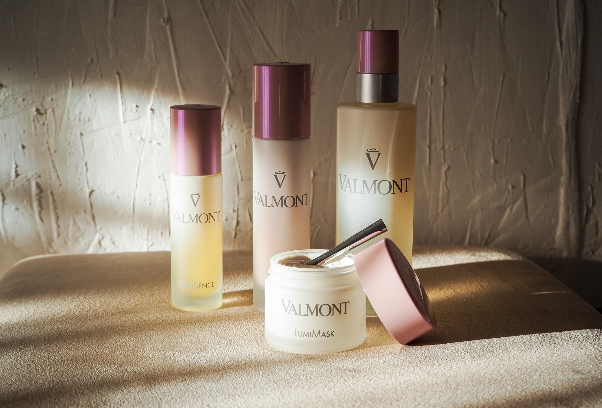 La Maison VALMONT lanciert Luminosity - Swiss Skincare