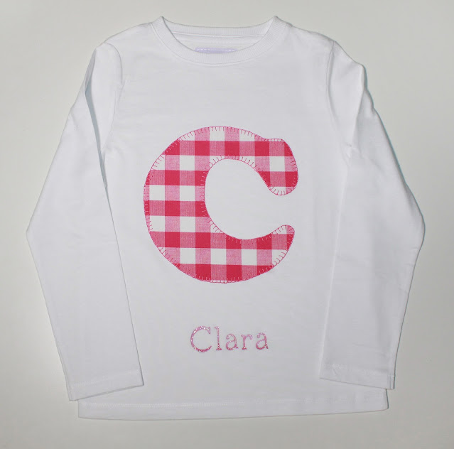 camiseta personalizada con la inicial C