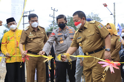 Gubernur Arinal Djunaidi Resmikan Program Samsat Desa (E-Samdes) dan Desa Mart Se-Provinsi Lampung