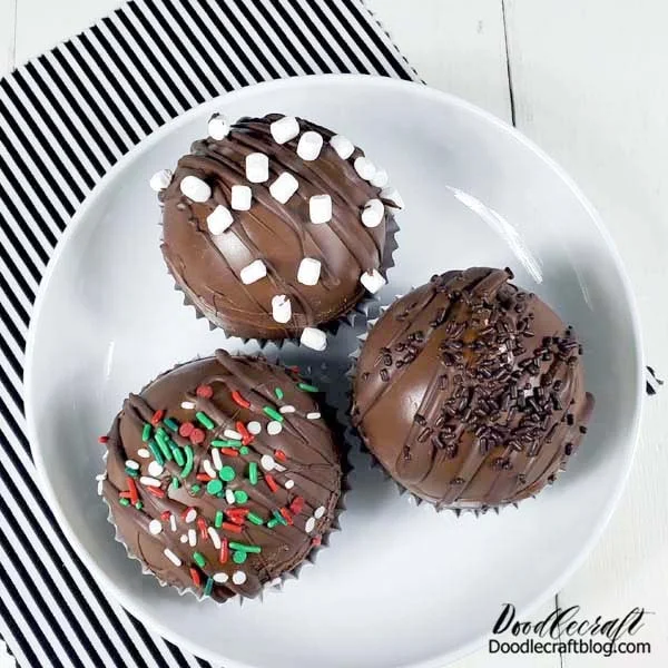 How to Make Hot Chocolate Bombs! Hot chocolate is a Winter long favorite. There's nothing as warming and delicious as some hot chocolate on a cold day. Hot chocolate bombs are a chocolate orb filled with cocoa powder, mini marshmallows and other delightful mix-ins.