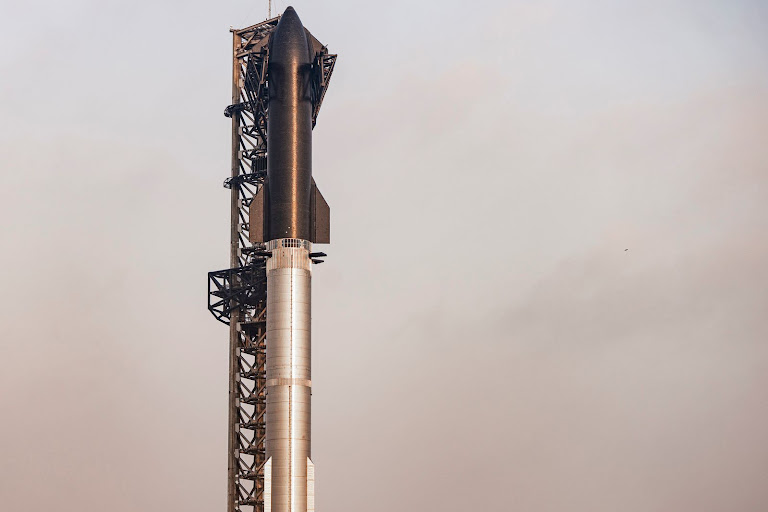 Starship в огне: что скрывает «аномалия» на стартовой площадке SpaceX? Подробности — в статье!