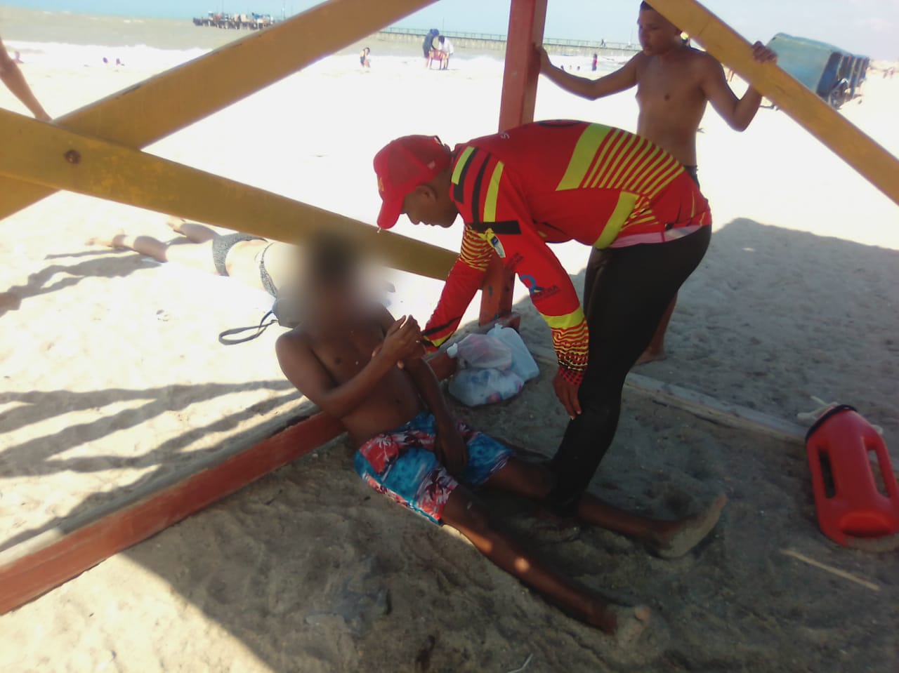 https://www.notasrosas.com/En Riohacha: Fundacion 'Guajira Aventura' salva a menor de edad, de perecer en el mar