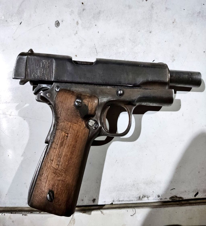 El Salvador: Capturan a alias «Pablito», pandillero de la MS13 fue sorprendido con un droga y un arma de fuego