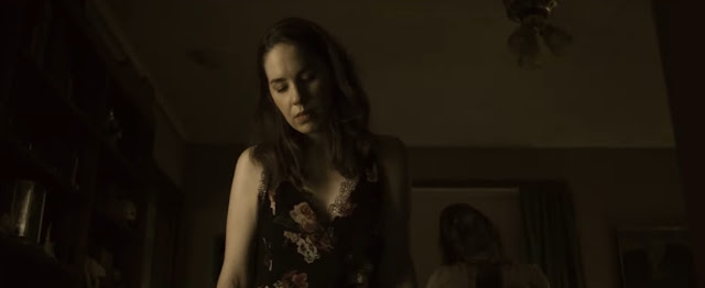Cuplikan adegan trailer Film The Dead Girl in Apartemen 03