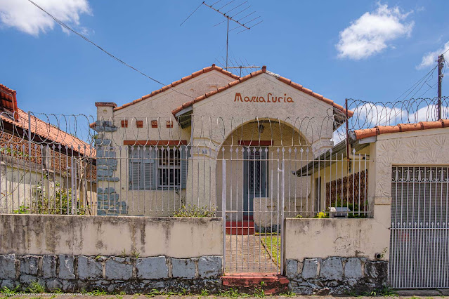 Vila Maria Lucia, na Rua Rockefeller.