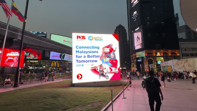 lot 10 the Cube Digital Screen Ads, KL Lot 10 Digital OOH Ads KL Bukit Bintang Lot 10 LED Screen Ads, lot 10 giant cube DOOH Ads Bintang Walk KL,