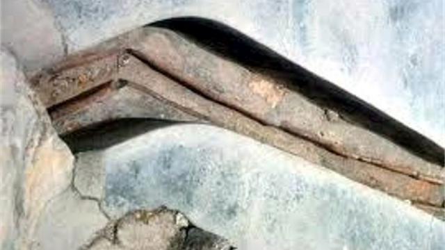 Ancient chinese metal pipes found in cave advanced technologies.