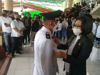 Jun Podomi Resmi Di Lantik Bupati  Dra Hj Yasti Soeprejo Mokoagow, Sebagai Sangadi Dumoga 3. 