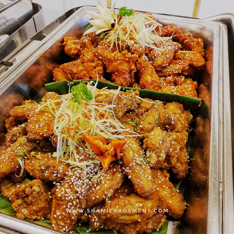 Korean Fried Chicken at buffet,
