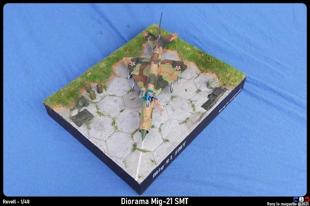 Diorama Mig-21 SMT.