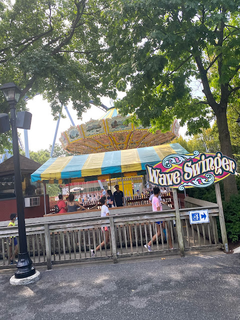 Wave Swinger Ride Entrance Sign Hersheypark The Hollow