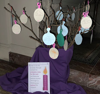 Advent Tree - A candle of Peace