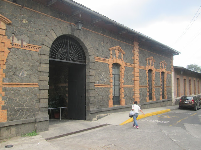 Descubren tesoros históricos en la antigua fábrica de San Pedro