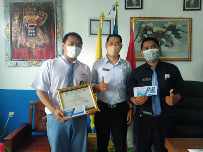 Raih Juara 2 Tingkat Nasional Lomba Fotografi, Siswa SMK TI Bali Global Badung Mendapat Beasiswa Dari Sekolah