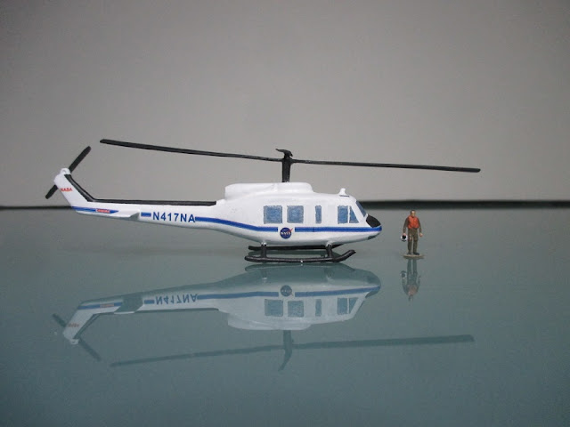 1/144 Bell Uh-1 Huey Nasa diecast metal aircraft miniature