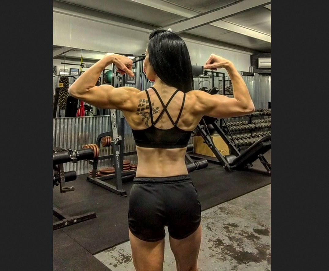 I love lifting heavy weights and transforming my physique says bodybuilding mom of four and Fitness Athlete of the Month Marie Phillips