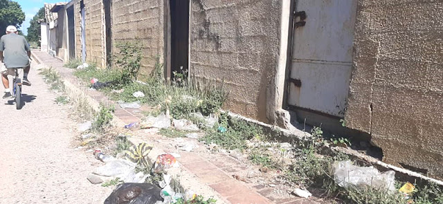 CALLE EL CALVARIO DE CARORA ES UN VERTEDERO DE BASURA