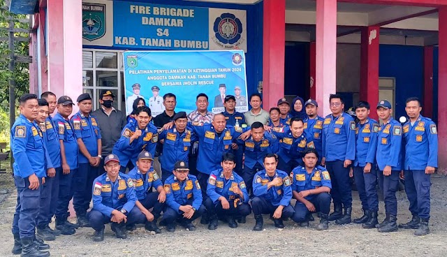 Damkar Tanbu dan Jhonlin Rescue Kerjasama Latih Penyelamatan dari Ketinggian