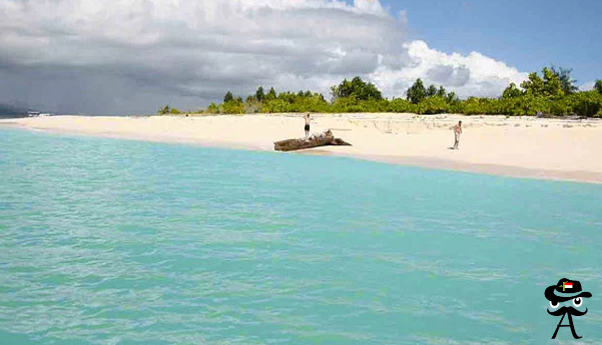 South Pagai Island