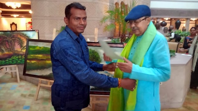 Minister Arup Roy praised artist Dibakar Chakraborty's picture