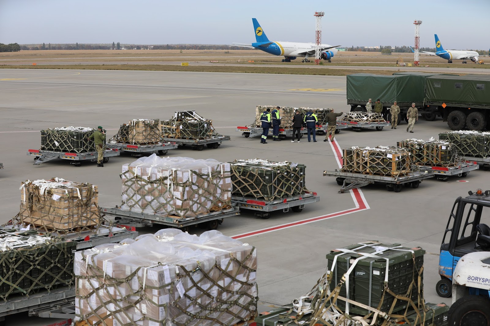США доставили в Україну партію боєприпасів