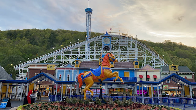 Lake Compounce Amusement Park Entrance At Sunset