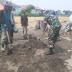 Babinsa Bersama Warga Desa Losari Karya Bakti Bangun Senderan Irigasi