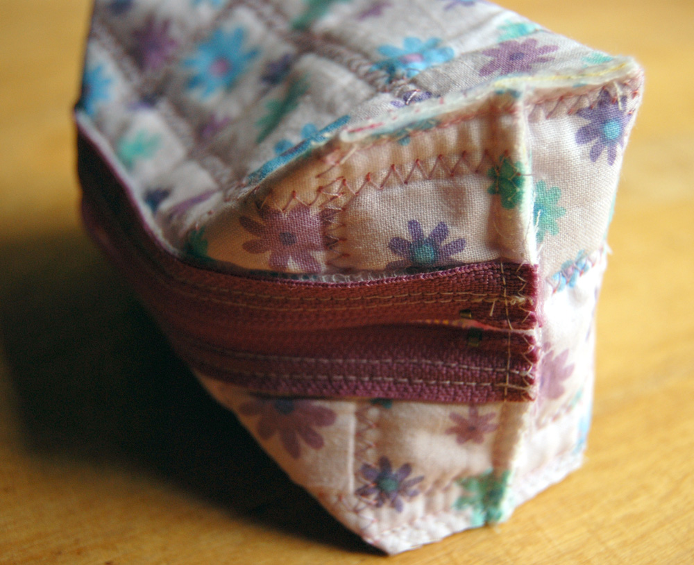 DIY Quilted Zipper Pouch
