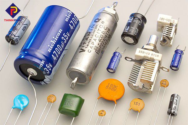 What is capacitor