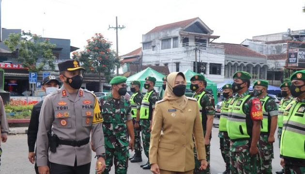 Pimpin Apel Gelar Pasukan Sambut W20, Kapolres Batu: Tingkatkan Sinergitas dan Disiplin Prokes