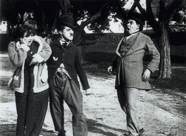 Curta-Metragem: Carlitos e os Guarda-chuvas (1914)