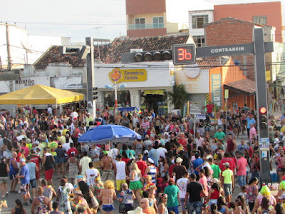 Prefeitura de Delmiro Gouveia proíbe carnaval e exige comprovante vacinal em bares e restaurantes do município