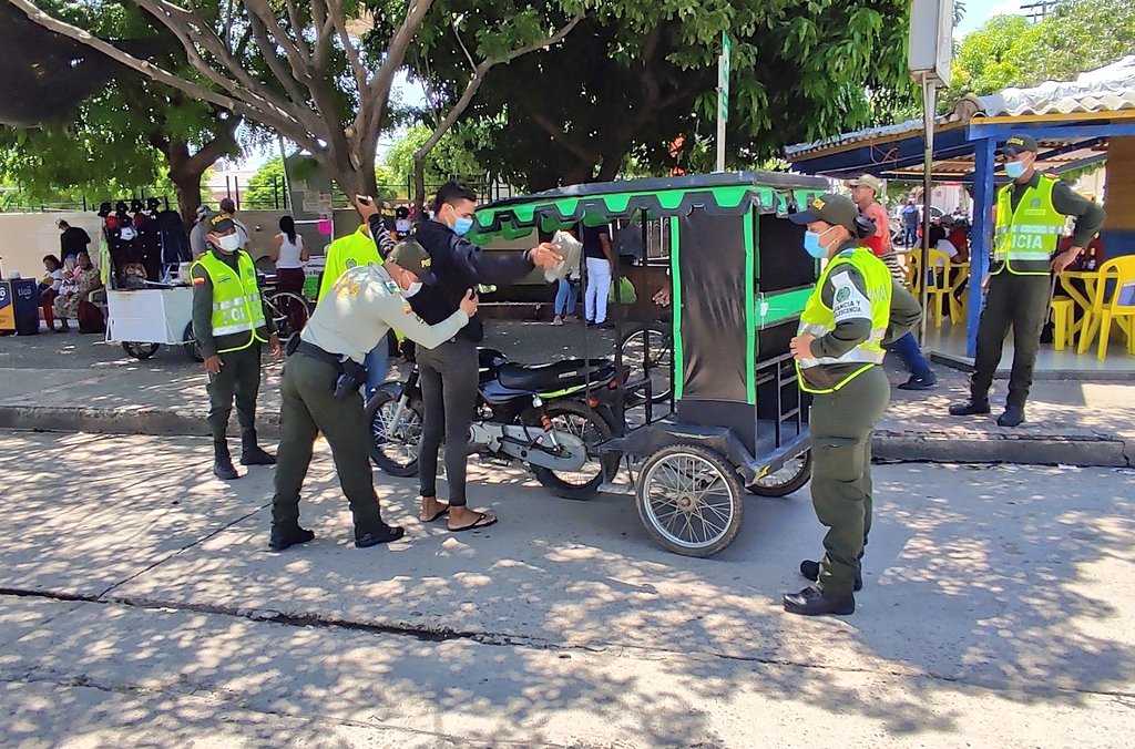 https://www.notasrosas.com/Policía Guajira presenta Balance de Acciones realizadas durante el Puente Festivo del Día De La Raza 2021