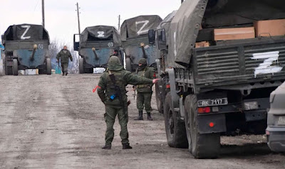 Russia takes over Ukrainian military base near Kherson