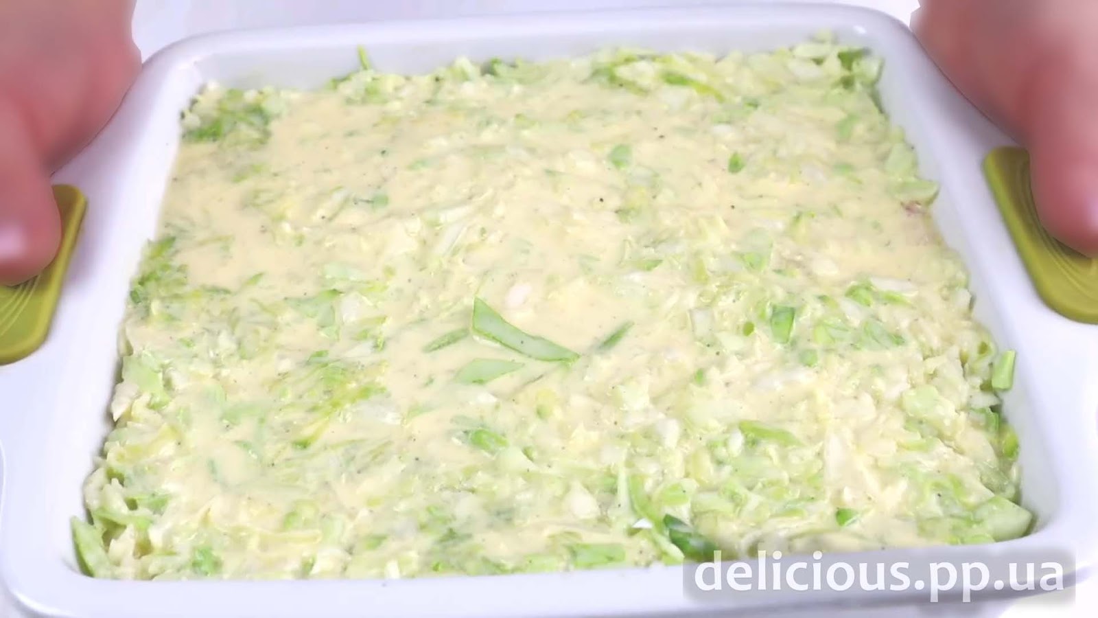 Фото приготовления рецепта: «Запеканка из капусты, кабачков и фарша - быстро и вкусно (рецепты на обед или ужин)» - шаг №9