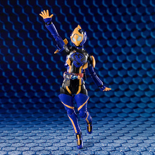 SHFiguarts Kamen Rider Jeanne Cobra Genome & Lovekov Kujaku Genome, Bandai