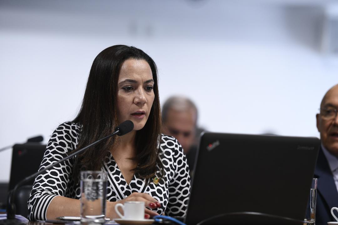Senadora Mailza garante R$ 18 milhões em emendas para recuperação de ramais no Acre