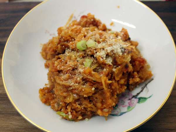 A Healthy low carb and meatless winner (Meatless Spaghetti Squash Casserole with Cauli Crumble Veggie Grounds)