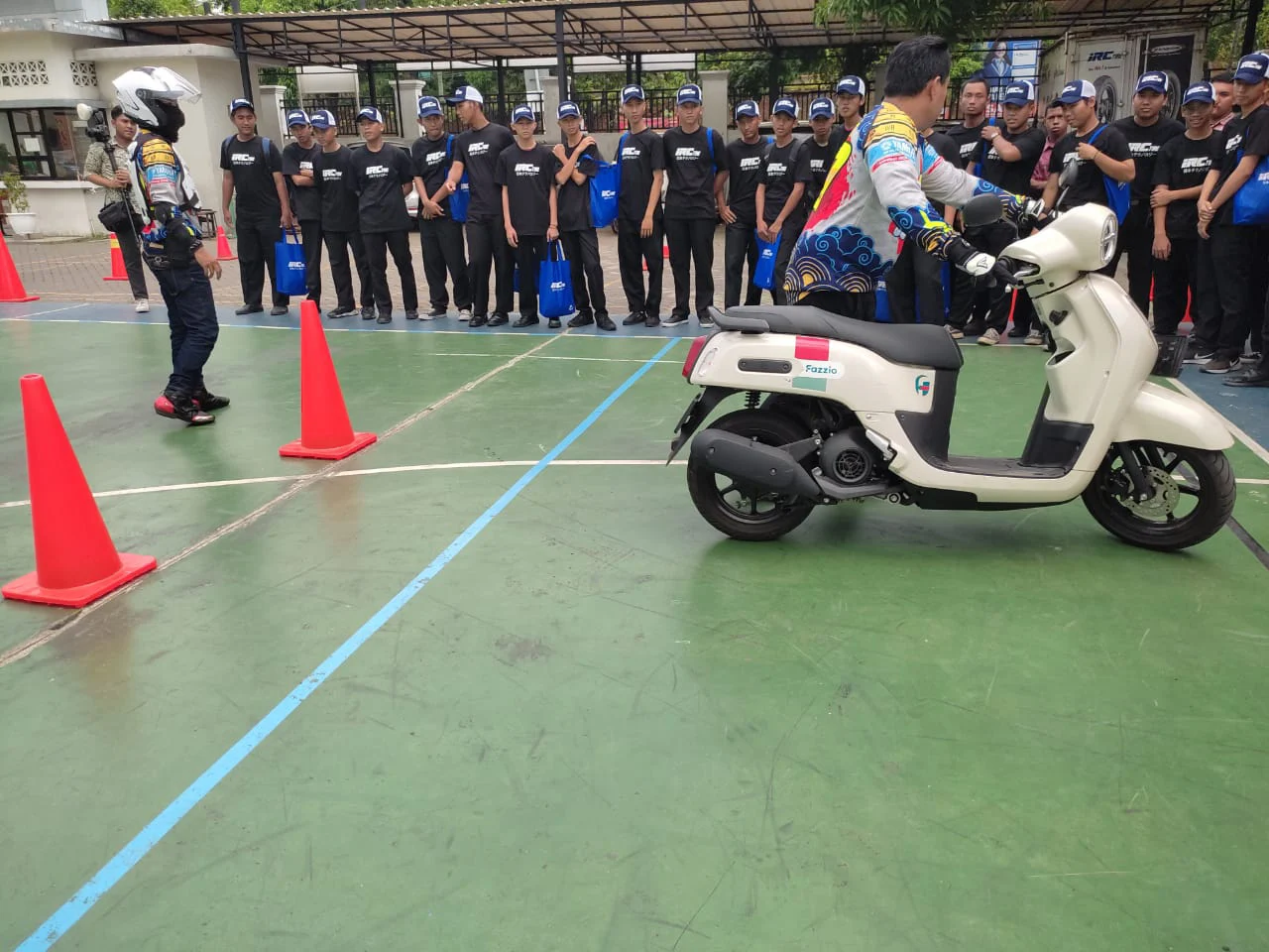 Yamaha Riding Akademi (YRA) Kampanyekan Safety Riding ke Sekolah