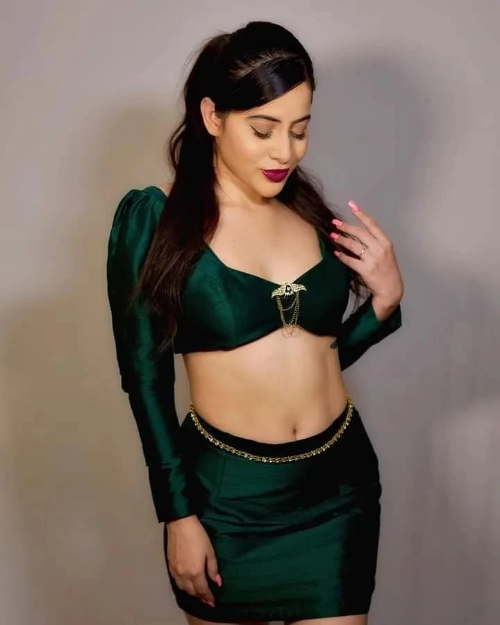 Urfi Javed Hot and sexy looks