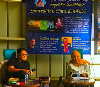 Sebuah Dialog Puitis tentang Spiritualitas dan Cinta - Riri Satria