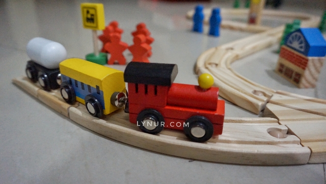 Review Mainan Kereta Api Kayu Compatible Dengan Merk Lillabo Ikea