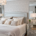 Quarto com decor clássico e romântico decorado em tons de cinza!