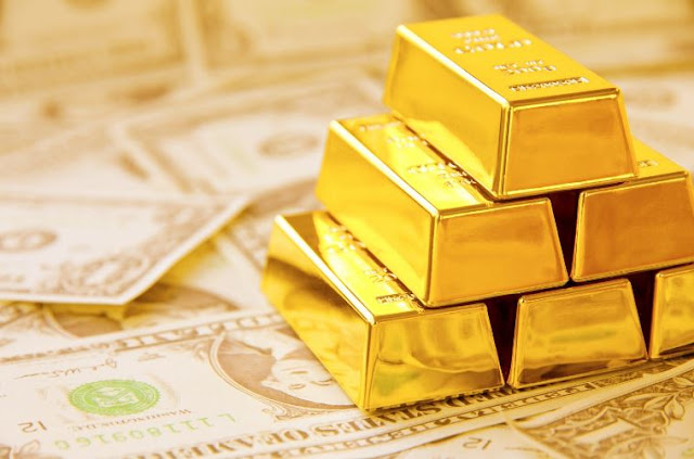 advantages investing in gold