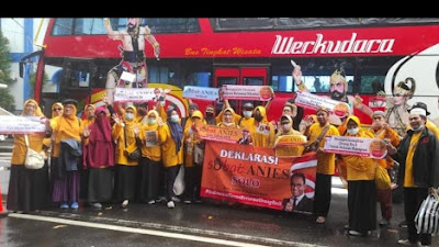 Relawan Sobat Anies Solo Keliling Kota Naik Bus Tingkat, Kenalkan Capres 2024 Dikandang Banteng