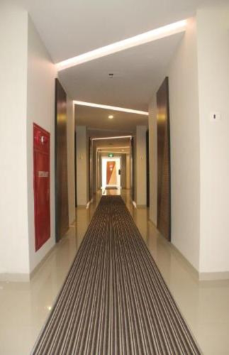 Hotel Bintang Tiga 7 Lantai 99 Kamar Full Furnish Kawasan Tengah Kota Jogja