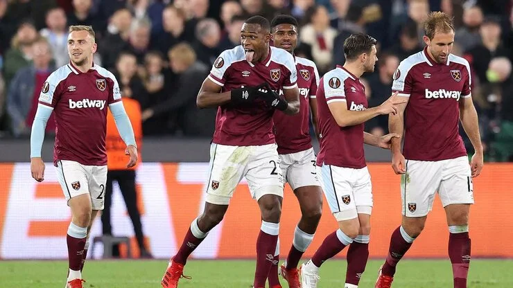 West Ham 3 - 0 Genk: Cresswell stars as Hammers delight at London Stadium