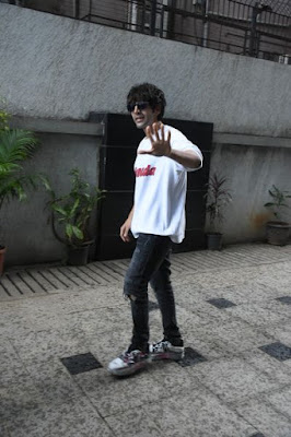 Kartik Aaryan spotted in Bandra