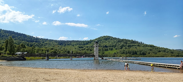 molo i pomost nad zalewem w Starej Morawie